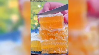 ASMR,,, Eating Honeycomb, Mouthwatering Honey Videos Mukbank #Asmr #Mouthwatering #Honey