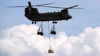 4Kᵁᴴᴰ Boeing CH-47 Chinook Amazing Triple Sling Load Demonstration @ ILA Berlin Air Show