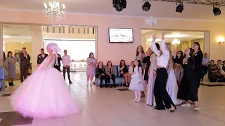 Хто зловив 🤵👰💍 весільний букет🌹🌹🌹? Підв'язку нареченої?Весілля Петра та Анни 2021