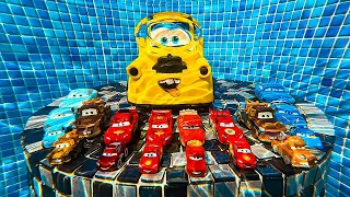 Looking for Disney Pixar Cars On the Rocky Road : Lightning McQueen, Mater, Dinoco McQueen, Mack