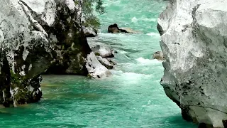 Relaksasi musik untuk menenangkan jiwa |  Suara Air di Sungai dan Piano | Nature Sound