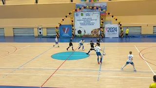 Кубок победы г. Излучинск  2013-2014г. Динамо - ДЮФК -2 5:1 (1 тайм)