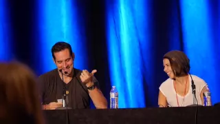 Travis Willingham @ Anime USA 2013 Doing Roy Mustang Voicemail Rap