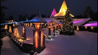 El Pueblo Papà Noel justo antes de la Navidad - Santa Claus Village Rovaniemi Lapponia Finlandia