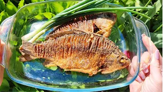 I remove all the bones with the fish! Taught in the village 😱 I fry crucian carp in a boneless fryin