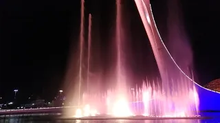 Сочи Парк Олимпийский поющий фонтан Фредди Меркури - Show must go on