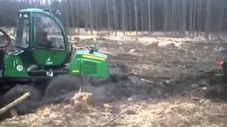 John Deere 1010e stuck in mud - Zetor 7245 pulls him out