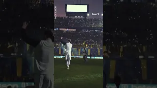 Messi es ovacionado por todos los hinchas en La Bombonera | Despedida de Riquelme