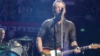 Bruce Springsteen - INXS' "Don't Change" (Sydney 02/19/14)