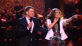 Michael Bublé Duet With Thalía - Mis Deseos/Feliz Navidad [NBC 2011]