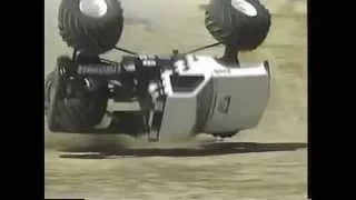 Monster Trucks Crashes & Wild Runs