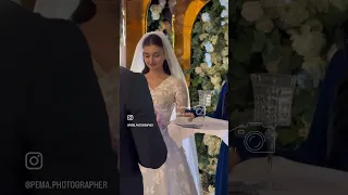 РАЗВЯЗЫВАНИЕ ЯЗЫКА НЕВЕСТЫ 👰🏻‍♀️😍 Чеченский обычай🤍 #wedding #свадебныйфотограф