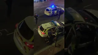 Caught On Camera - Police Officer Got Stabbed On His Both Legs.. Backup Arrived In Minutes! | 2021