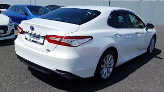 Toyota Camry 2.5 Hybrid Automatic