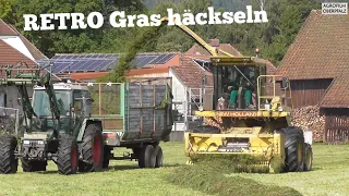 UNVERWÜSTLICH - Die gelbe Lady - RETRO Gras häckseln mit New Holland 1905 - LU Bücherl