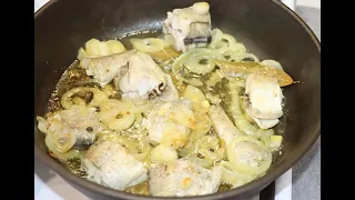 Рыба С Луком И Сливочным Маслом / Сочный Минтай на Сковороде