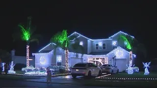 Florida HOA upsets homeowners over new Christmas light rule