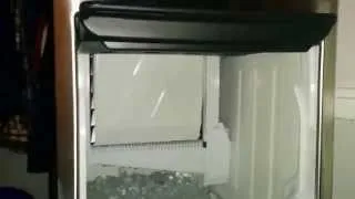 Hoshizaki KM-61BAH Ice machine spitting out ice