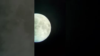 Луна в подзорную трубу Moon, mobilephone and spyglass