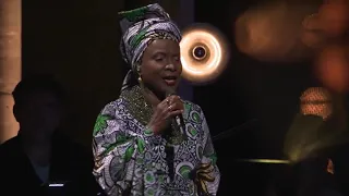 Angélique Kidjo ft  Alexandre Tharaud - Emmenez-moi (live)