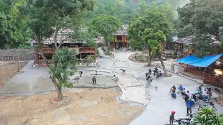 Nhà sàn Gái Bản ( T8 ) | Ngày thứ 2 đổ sân rộng gần xong - Lù Mỉ cùng A Nhị xuống giúp trộn bê tông