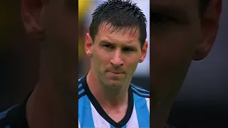 Messi vs goalkeeper 🥶