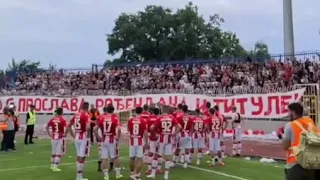 Delije pevaju igracima posle poraza od TSC-a :"Srce na teren,hoćemo srce na teren" .TSC-C.Zvezda 2:1