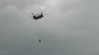 Demo van de blushelikopter van de luchtmacht tijdens Rescue Vlissingen 2018