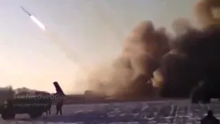 Сенсация    Залп Ураганов сил АТО по позициям ДНР   Ukrainian MLRS  Hurricane  firing