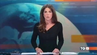 ITALIAN TV REPORTER accidentally flashes audience LIVE!!!