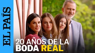 CASA REAL | Los reyes Felipe y Letizia posan junto a sus hijas para celebrar los 20 años de su boda