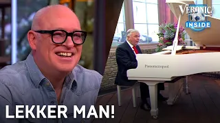 René ziet Harry Mens piano spelen, zingen en wijn drinken | VERONICA INSIDE