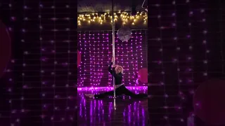 PoleFIT Beginner Pole Dance - Trampoline