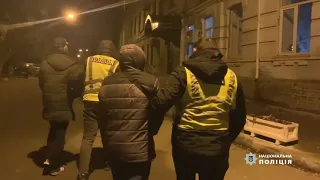 Оперативники затримали 17-річного парубка за вчинення розбійного нападу на столичному Подолі