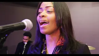 TANT QUE TU DONNES UN CHANT Lord Lombo - ft Dena Mwana "NALINGI YO" (COVER by Amélia DA SILVA)