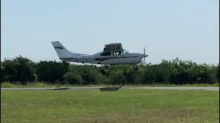 Cessna 210 Centurion take off