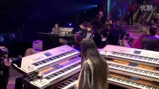 A Video Clip Performed by Ming Freeman in Yanni Concert