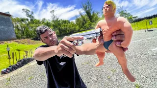 BONECO INDESTRUTIVEL VS MINHA PISTOLA REAL  😮