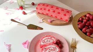 Розовый ягодный рулет с сердечками на День Святого Валентина ❤️