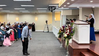 Yo vine a esta Iglesia a recibir una bendición Coros de Fuego poder unción y gloria Hna Delia D.R