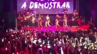 Anitta Cantando Atencion surique Suíça