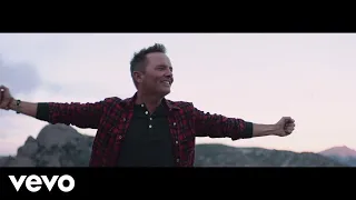 Chris Tomlin - Nobody Loves Me Like You (lyrics video)