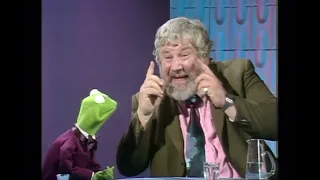 The Muppet Show - 112: Peter Ustinov - Panel Discussion (1976)