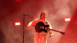 Hold Me While You Wait - Lewis Capaldi (Live @ Mercedes-Benz Arena, Berlin - 16/02/23)