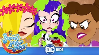 DC Super Hero Girls | Cambio de look mágico 💄 | DC Kids