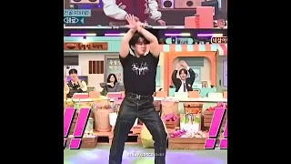 Changbin Dancing To QueenCard By G-Idle on Amazing Saturday