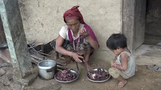 Cooking and eating village meats by using primitive technology || Village life