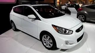 2013 Hyundai Accent GLS - Exterior and Interior Walkaround - 2013 Montreal Auto Show