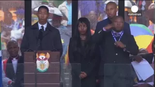 Imposture historique : les signes du faux interprète de l'hommage à Mandela ne voulaient rien dire