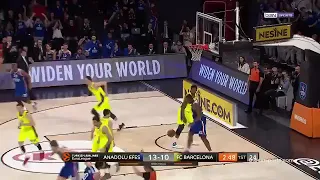 Mvp Shane Larkin Barcelona oyuncularının gururuyla oynuyor